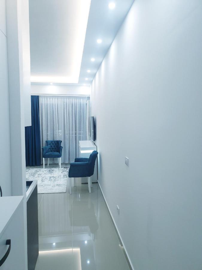 Lux Apartment - Central Place Bar Bagian luar foto