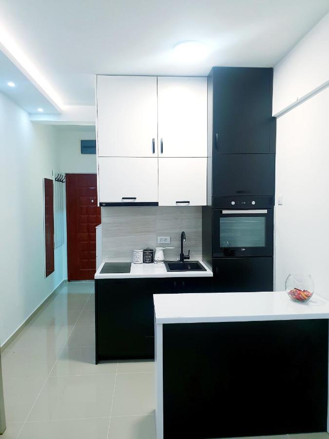 Lux Apartment - Central Place Bar Bagian luar foto