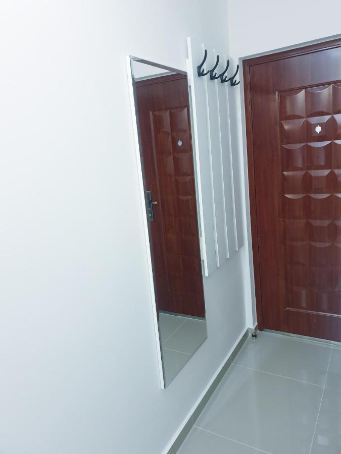 Lux Apartment - Central Place Bar Bagian luar foto